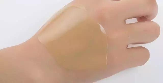 唇膜干裂淡化唇纹,唇纹深容易起皮的唇膜推荐