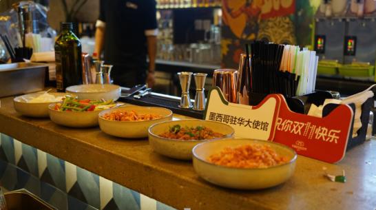 超级燃！天猫联合十国大使馆请全国人们吃饭，全场high到爆