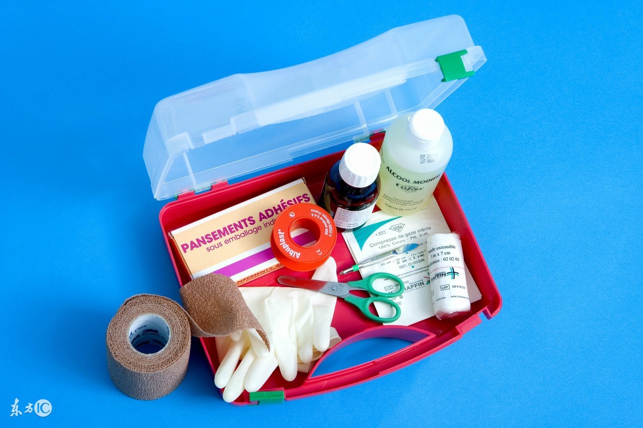 小宝宝常备涂抹的药膏,要给宝宝常备什么药在家里面