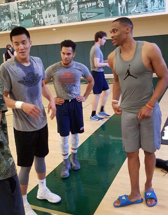 cba郭艾伦转会了吗,cba球员郭艾伦都穿哪些鞋