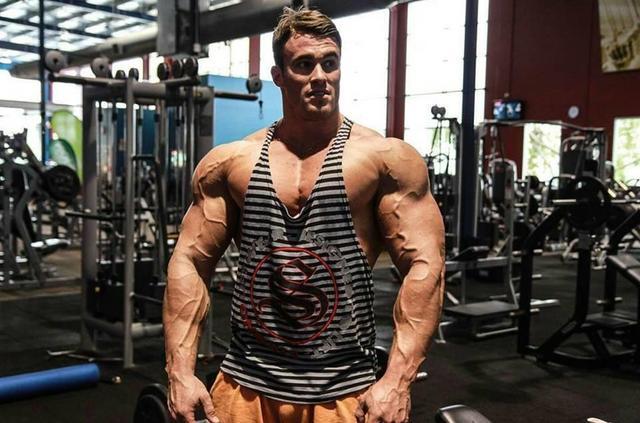 鍝戦搩鍋ヨ韩鑲岃倝璁粌鍔ㄤ綔,鍦ㄥ鍝戦搩鍋ヨ韩鑲岃倝璁粌