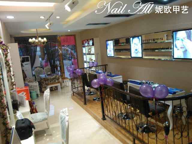 美甲店怎么经营最火爆,美甲店适合卖的东西