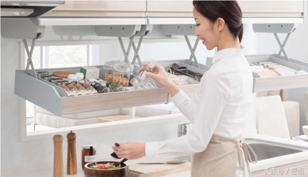 厨房调料瓶如何收纳方便又整洁,你还在为做菜烦恼吗