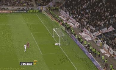 伊布评价梅西马拉多纳,伊布打碎马拉多纳记录