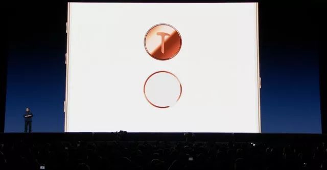 老罗和锤子科技同时官宣,锤子发布会老罗执念