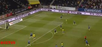 伊布评价梅西马拉多纳,伊布打碎马拉多纳记录