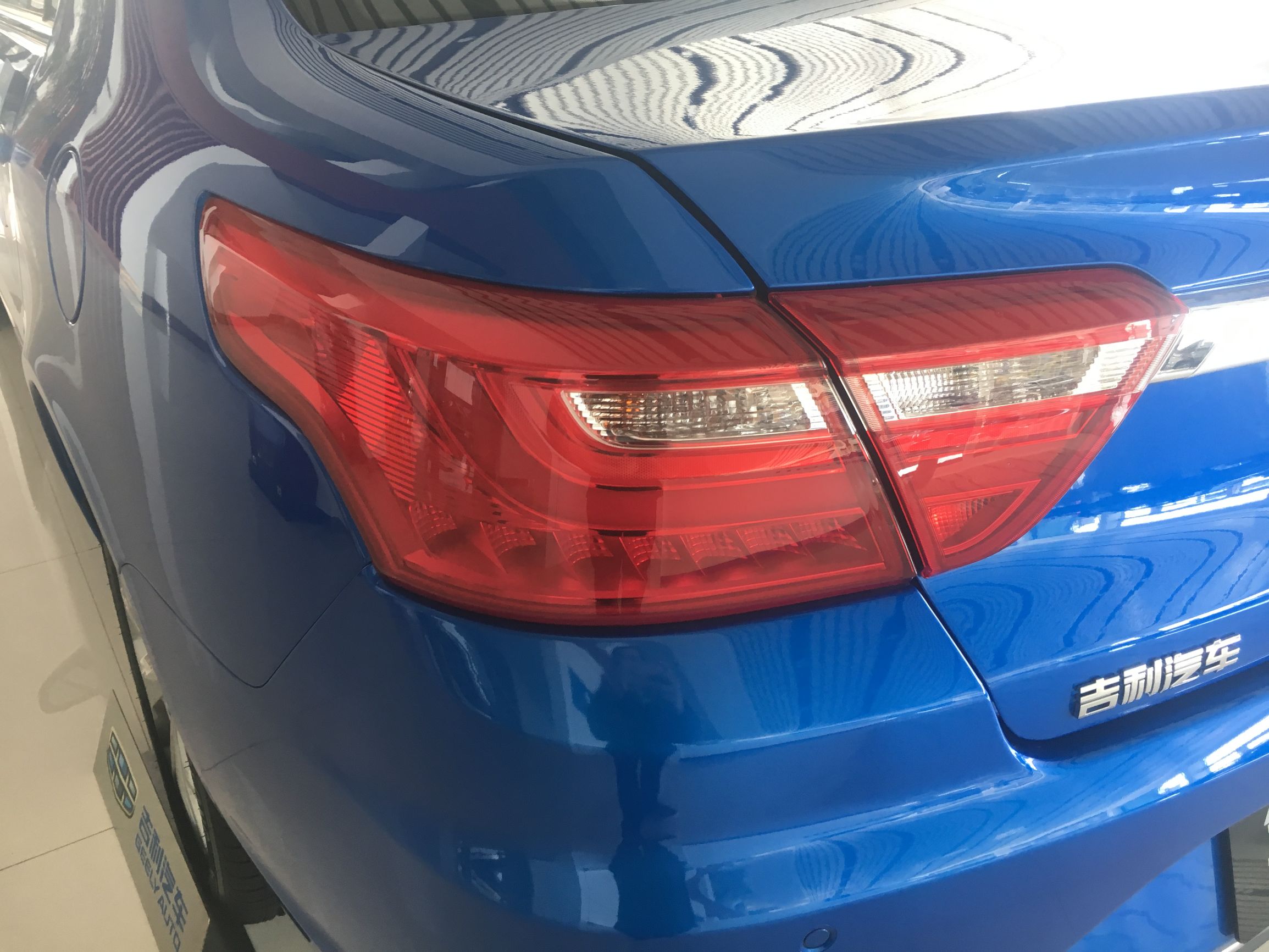 吉利新远景最低配价格,吉利新远景高配版试驾