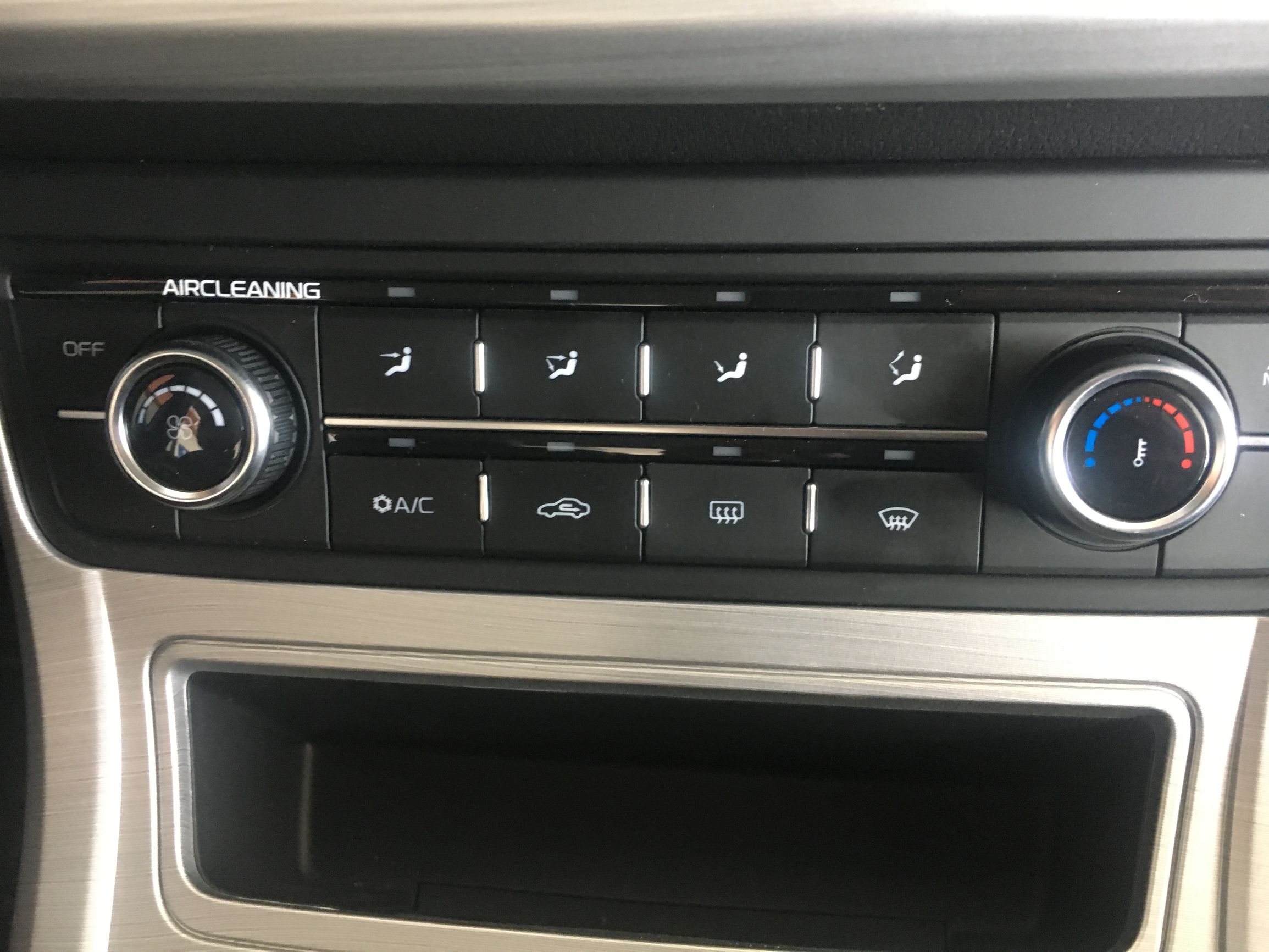 吉利新远景最低配价格,吉利新远景高配版试驾