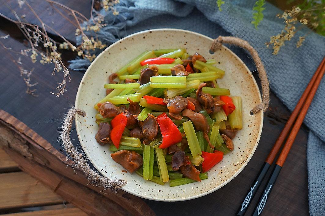 鸡身上哪些部位可以做菜吃,鸡身上既好吃又大补的部位