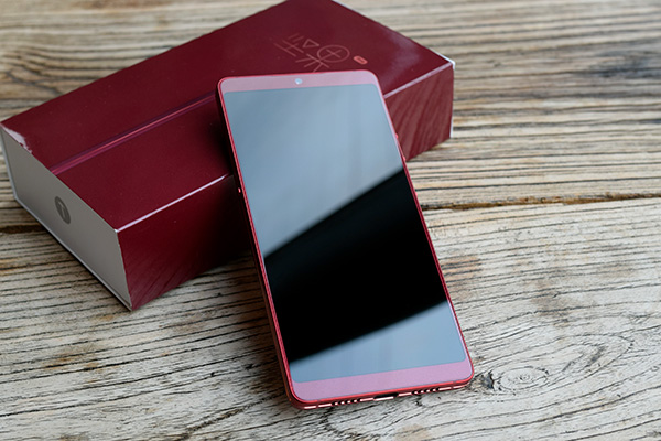 老罗公布坚果pro2屏占比,老罗坚果pro2s发布会