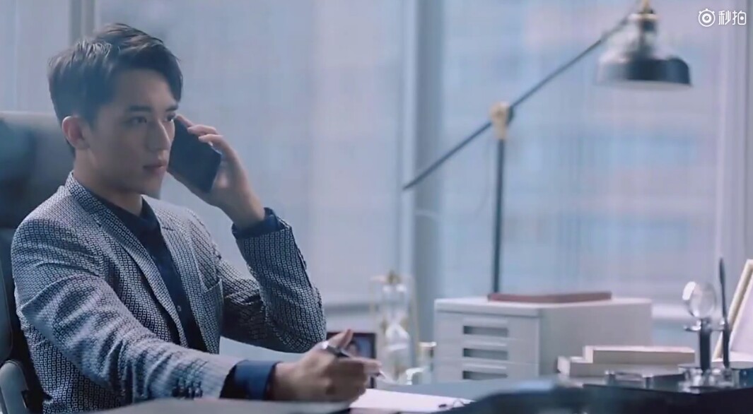 张若昀pk陈柏霖,张天爱张若昀一吻定情