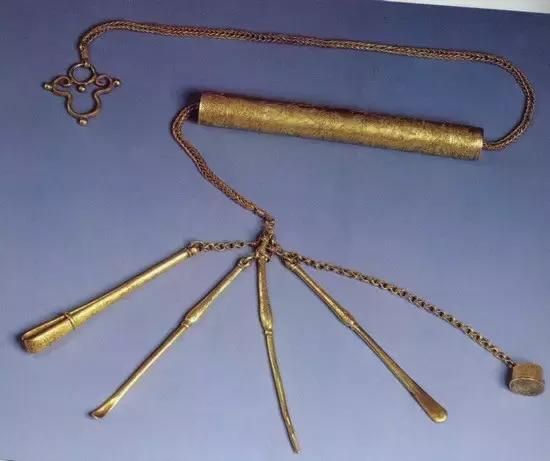 古人书房常备的文房四宝是什么,文房四宝是书房中常备的四种摆件