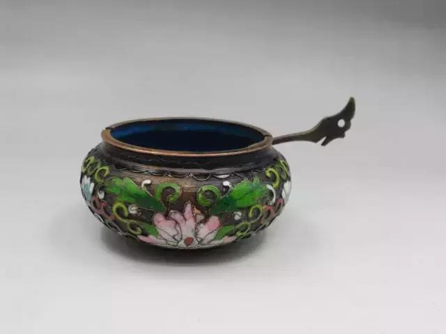 古人书房常备的文房四宝是什么,文房四宝是书房中常备的四种摆件