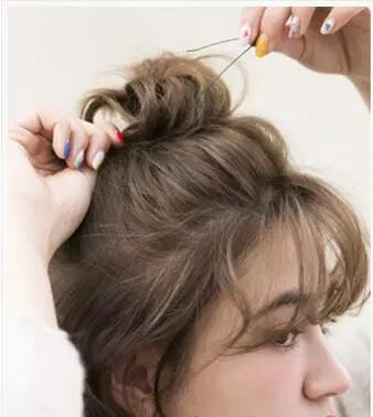 短发羊毛卷怎么扎好看又简单漂亮,小朋友怎么扎头发好看又简单短发