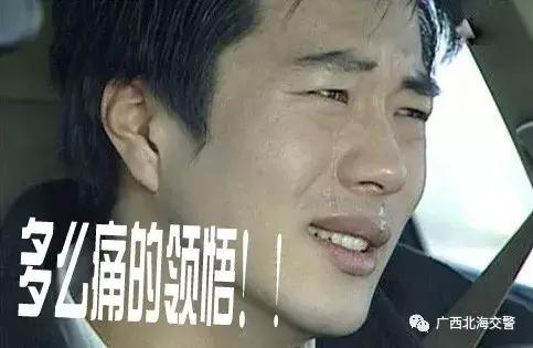 外卖小哥骑摩托车送餐,外卖小哥骑宝马摩托送外卖