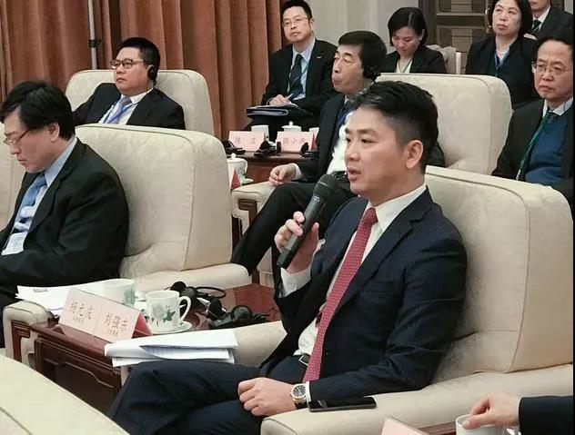 雷军参加国宴,雷军去武汉吃一碗方便面