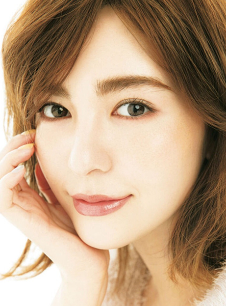 日常妆大地色眼妆画法,大地色眼妆化腻了想画彩色眼妆