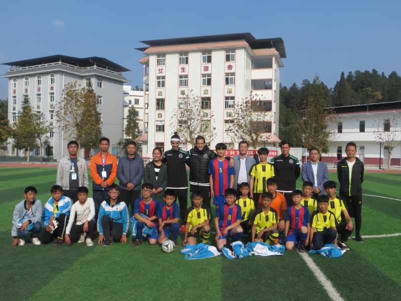 葡萄牙足球教练,葡萄牙教练桑托斯助力