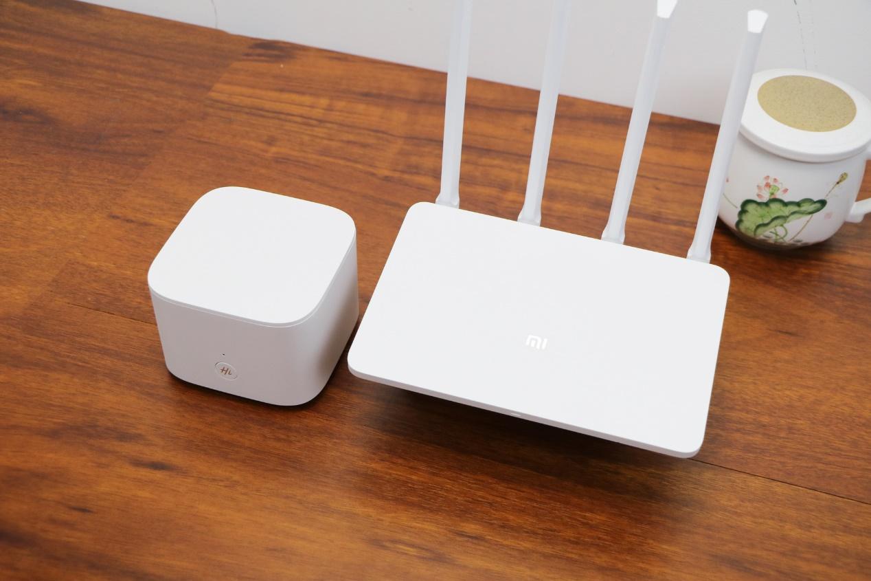 价位相同，都是双千兆光荣路由2和小米路由3G谁更出色？