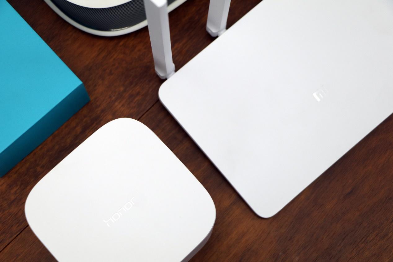 价位相同，都是双千兆光荣路由2和小米路由3G谁更出色？