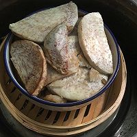 周末就要吃无肉不欢的豪华家常菜,南方春节必备菜香芋扣肉的做法