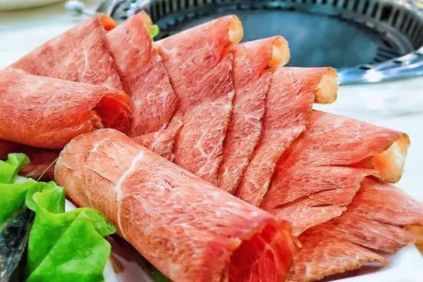 独特的烤肉让你开启味觉新世界,好吃的烤肉让你回味无穷