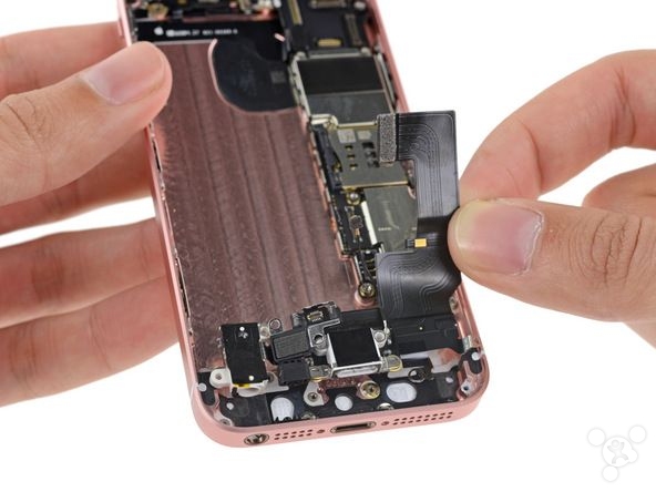 苹果se和5s拆解,iphonese拆解步骤