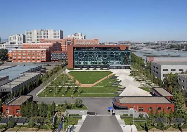 靠谱的景观草坪,露台人工景观草坪