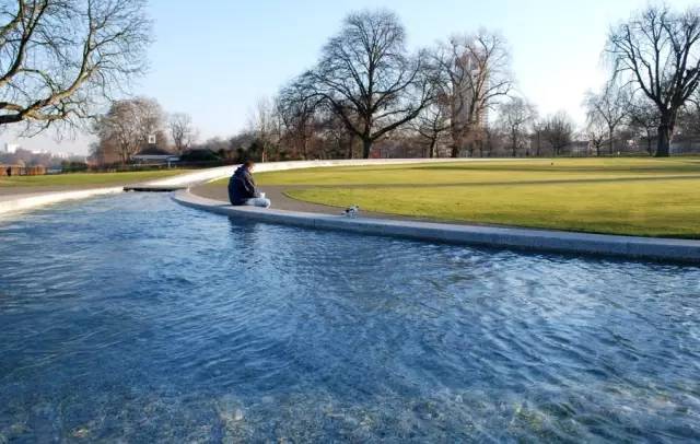靠谱的景观草坪,露台人工景观草坪