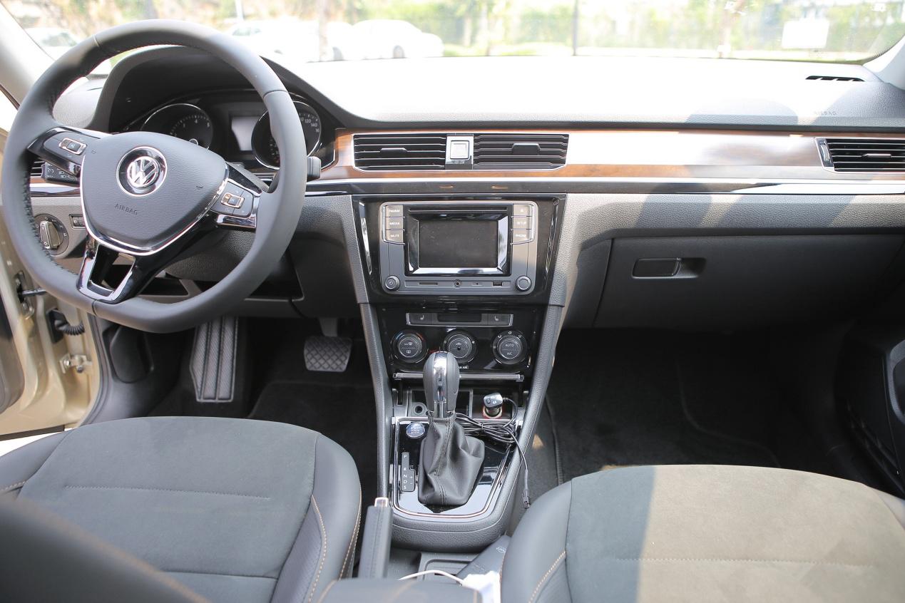 试驾顶级宝来,试驾一汽大众宝来