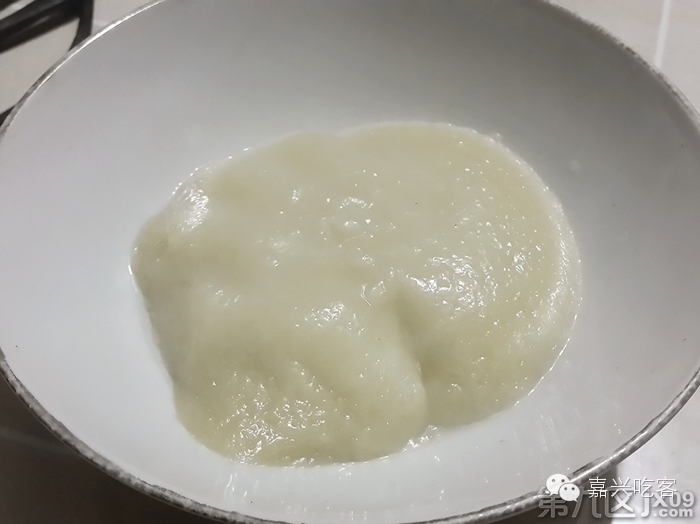 网红肉松青团的做法,咸蛋黄肉松青团推荐