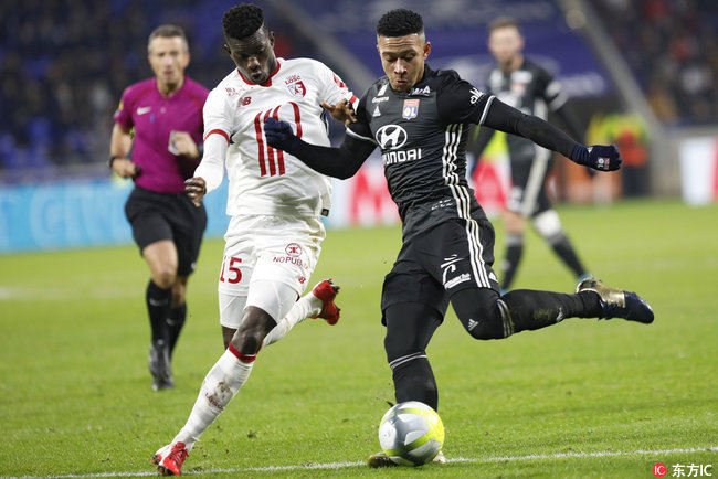 法甲第1轮马赛0-2惜败兰斯,法甲第15轮巴黎vs圣埃蒂安