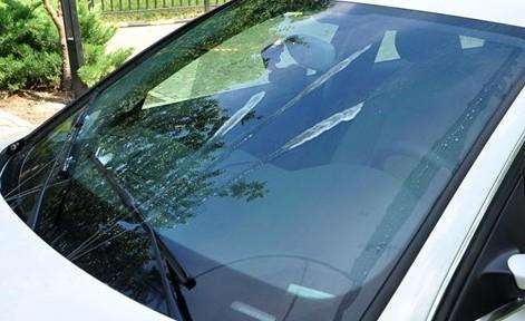 车用玻璃水用什么最好,使用汽车玻璃水有哪些注意事项