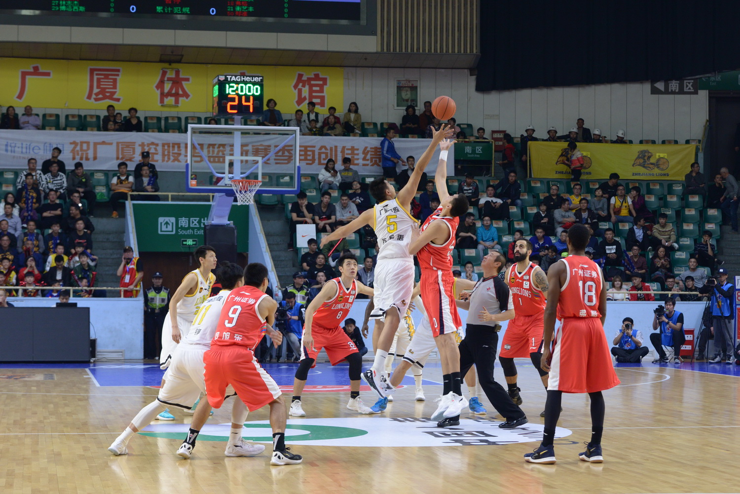 图说广厦｜轻敌吞毒奶，春哥来背锅｜广厦116-118广州现场高清图