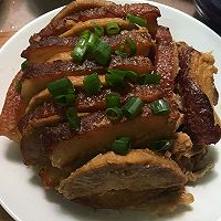 周末就要吃无肉不欢的豪华家常菜,南方春节必备菜香芋扣肉的做法