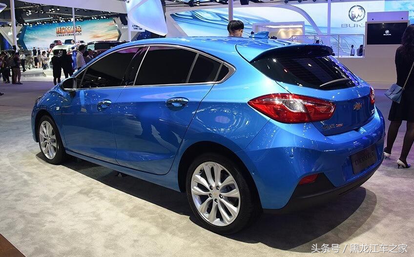 两厢版的科鲁兹老款,十万左右性价比高的车科鲁兹