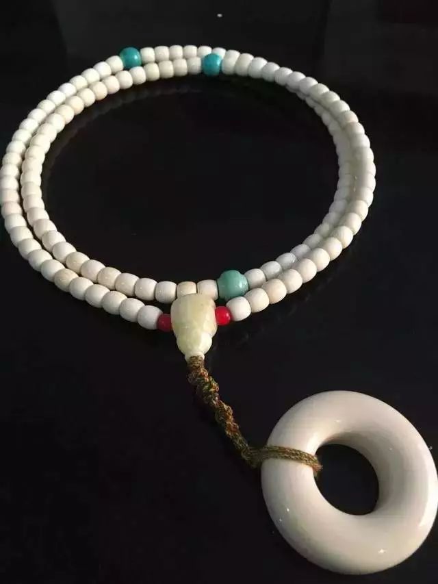 地摊手串为什么便宜,地摊手串为什么这么便宜