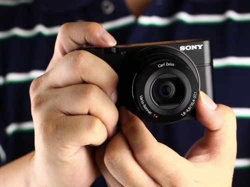 最基本的单反相机常识,初学摄影买什么单反相机