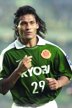 北京国安和首钢,京媒对北京国安输业余队的看法