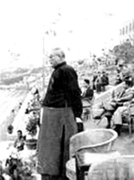 津门足坛双百颂名单,津门足坛双百颂指挥官