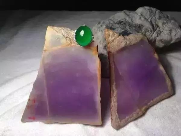 翡翠赌石的12种玩法图片,莫湾基翡翠原石赌石要诀