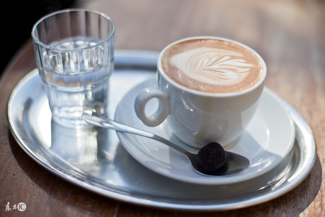 常喝咖啡的好处和坏处有哪些,喝纯黑咖啡有什么好处和坏处