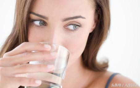 脸部毛孔粗大用什么收缩毛孔最好,脸上毛孔粗大怎么改善小妙招图解