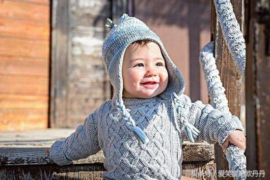 刚出生的宝宝怎么晒太阳合理,新生婴儿晒太阳的正确方法