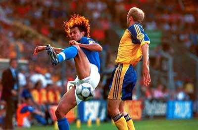 意大利对瑞典世界杯,04年欧洲杯意大利对瑞典