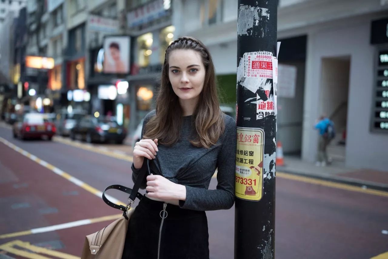 单反是不是不能常换镜头,单反镜头不能频繁换