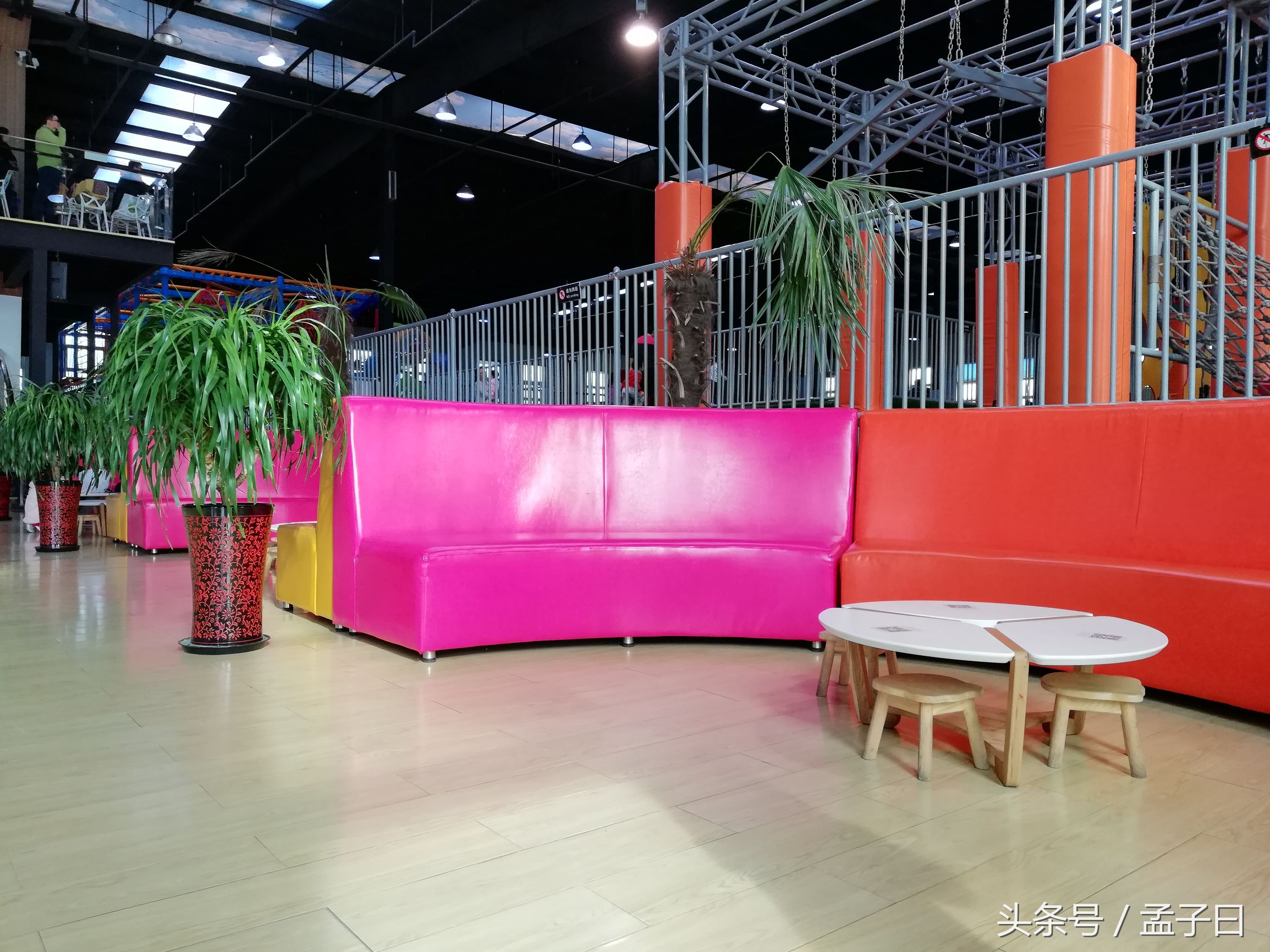 杈藉畞灏忕敺瀛╃敤鑴氭媺寮撳皠绠腑闈跺績,灏忕敺瀛╃敤鑴氭媺寮撳皠绠腑闈跺績