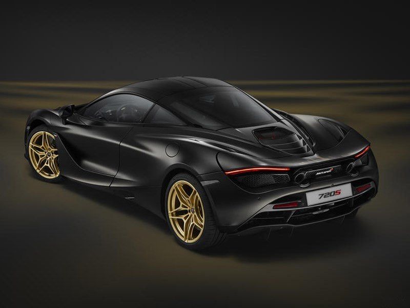 外带24K黄金轮毂，内设折叠式仪表盘，它一出场法拉利都叫好！