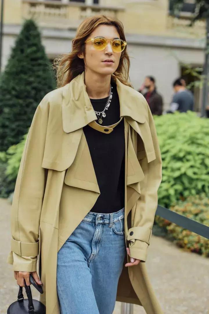 红色毛衣配什么毛衣链好看,想把毛衣穿时髦从拒绝这3款开始