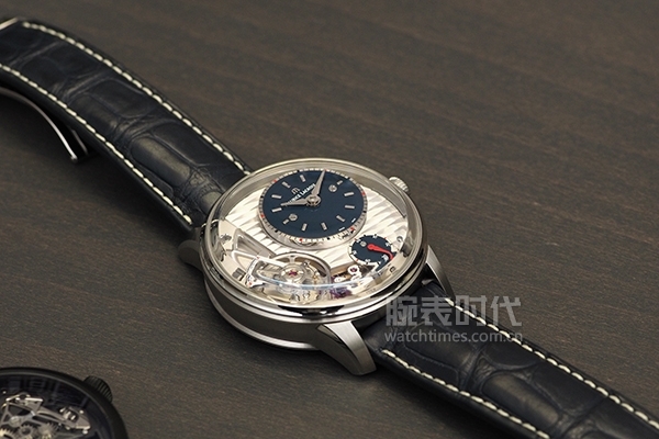 艾美这款匠心引力表，天生一副爆款相